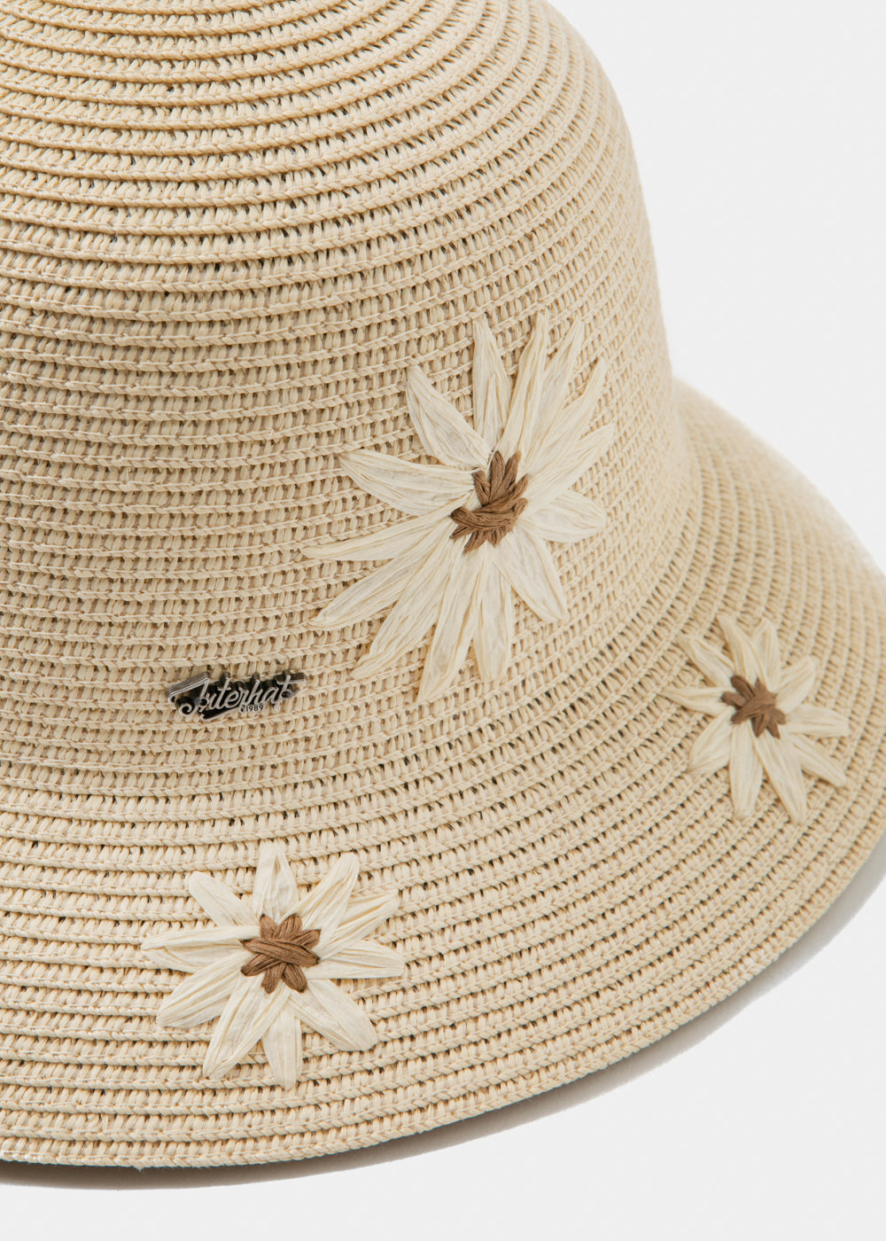 Beige Straw Hat W/ Daisies